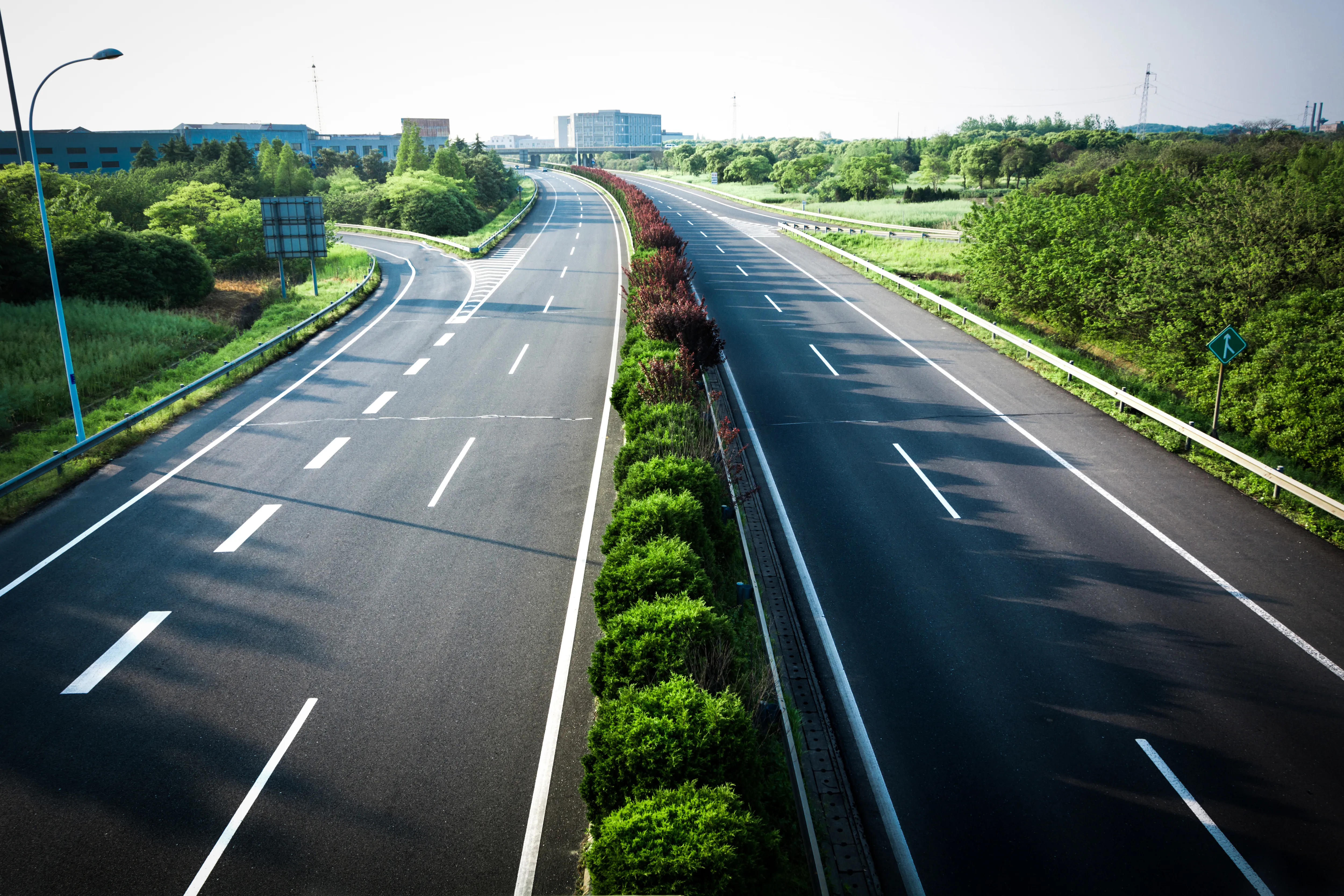 Ghid Complet Benzinării A2: Unde Alimentezi Ieftin pe Autostrada Soarelui?